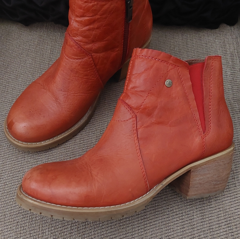 CAT CATERPILLAR NICOLLE ARIZONA PAPRIKA ANKLE BOOT